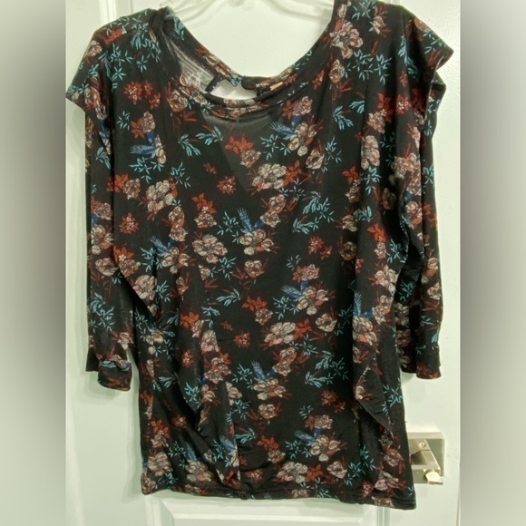 Free people long sleeve floral print with ruffle Size M - Picture 1 of 7